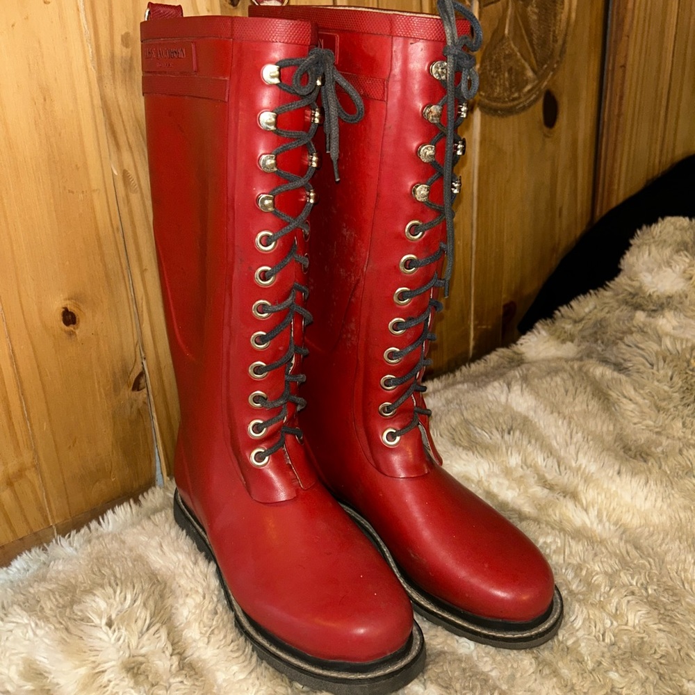 Isle Jacobsen Rubber Rain Boots size 8 (loose-fit) womens